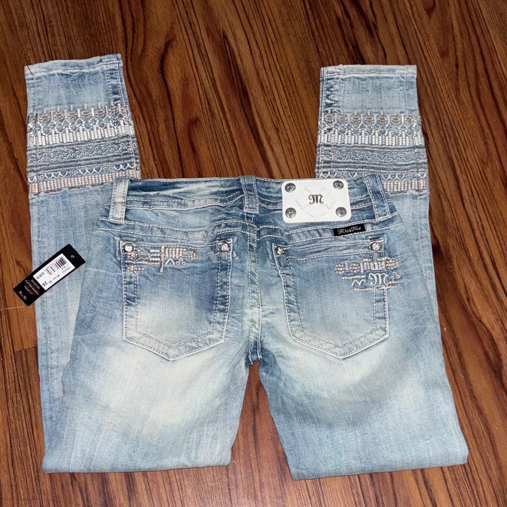 Miss Me Light Blue Embroidered Skinny Jeans NWT